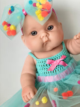 Cargar imagen en el visor de la galería, Vestido Pompones 9 meses (Tejido)