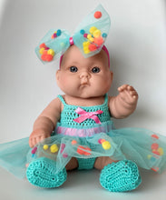 Cargar imagen en el visor de la galería, Vestido Pompones 9 meses (Tejido)